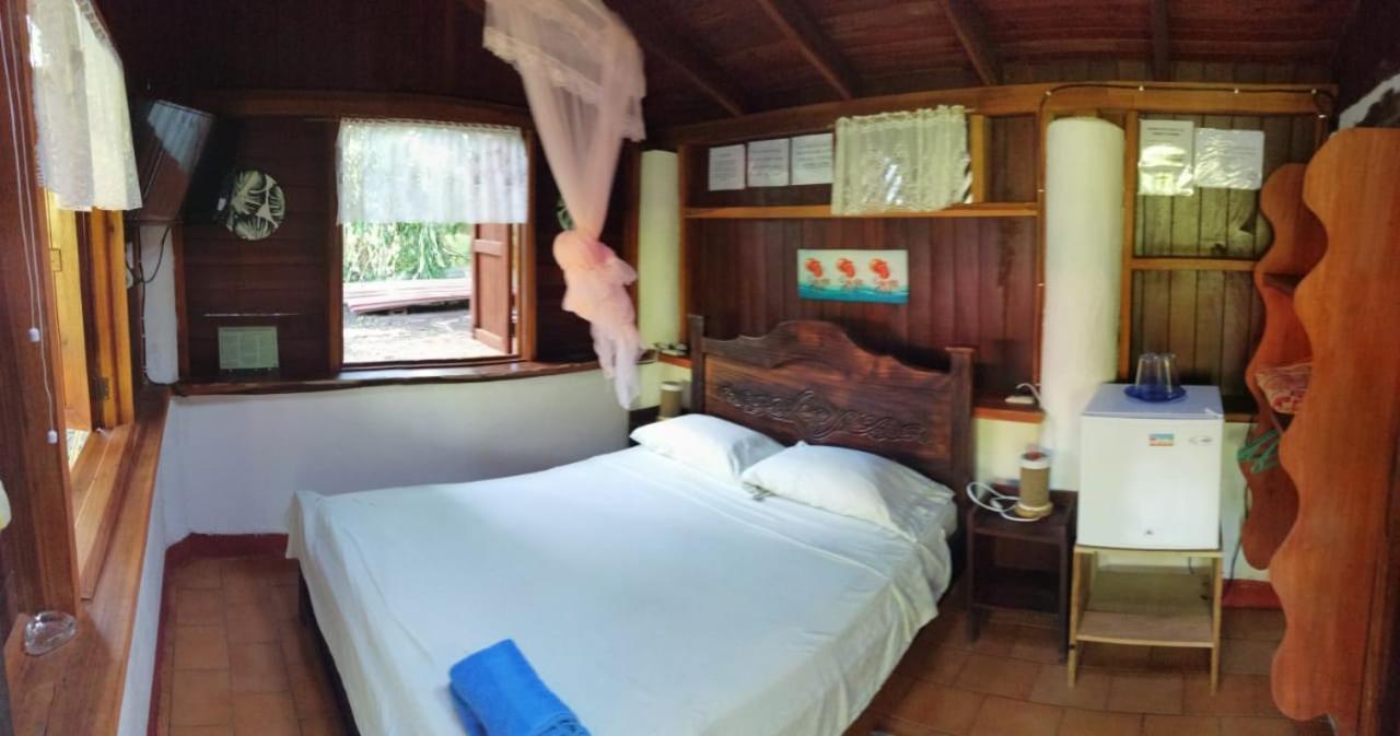 Chalet Y Cabinas Hibiscus Cahuita Exterior foto