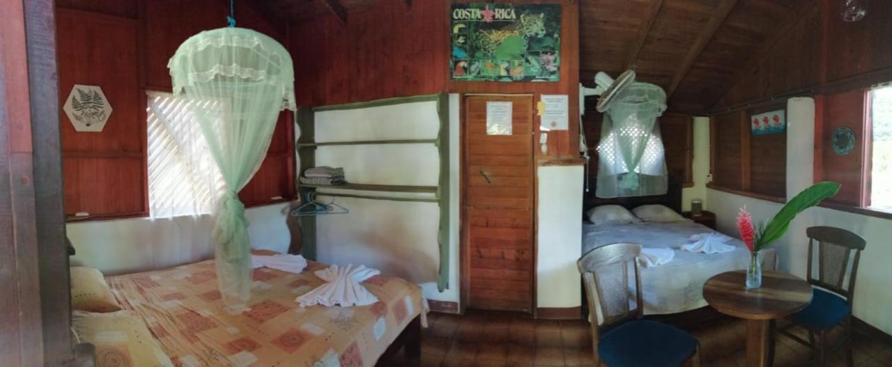 Chalet Y Cabinas Hibiscus Cahuita Exterior foto