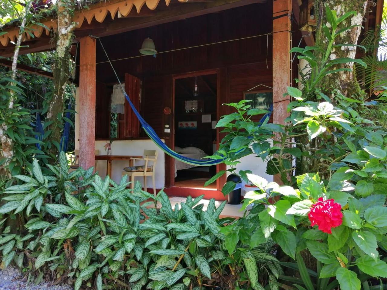 Chalet Y Cabinas Hibiscus Cahuita Exterior foto