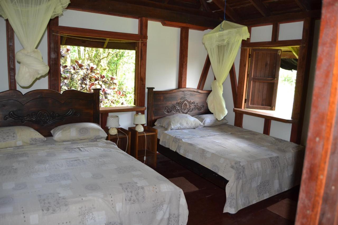 Chalet Y Cabinas Hibiscus Cahuita Exterior foto